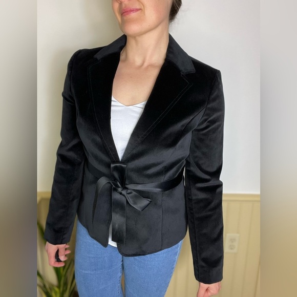 GAP Black Velour Velvet Dressy Jacket Front Ribbon Tie Back Pleat Women’s Sz 10 - Picture 2 of 9